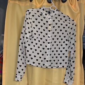 LONG SLEEVE HEART PRINT CROP TOP